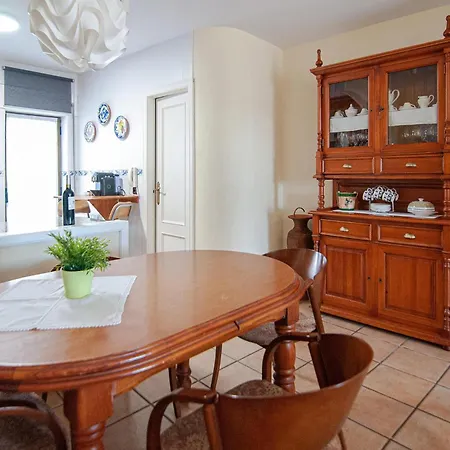 Lovely In With Kitchen Tatil Evi